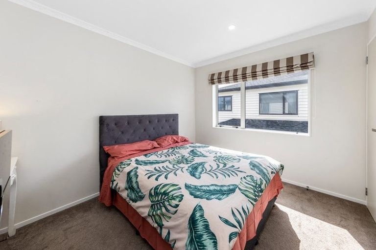 Photo of property in 16 Dolbel Place, Mangere East, Auckland, 2024