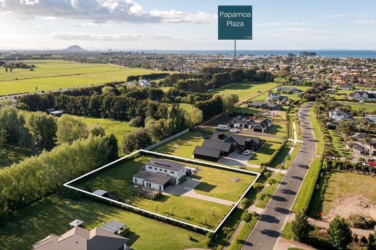 Photo of property in 5 Royal Ascot Drive, Papamoa Beach, Te Puke, 3187