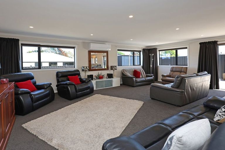 Photo of property in 27 Clydesdale Drive, Holmes Hill, Oamaru, 9401