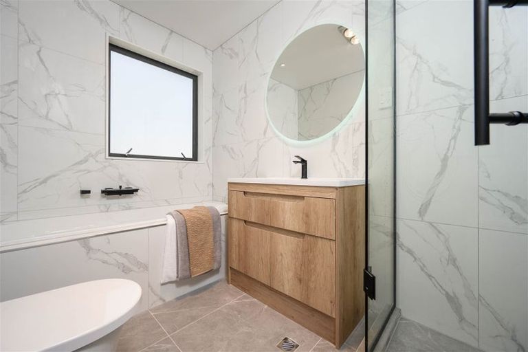 Photo of property in 73 Biokovo Street, Massey, Auckland, 0614