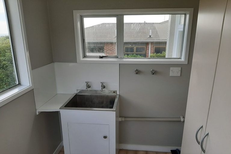 Photo of property in 118 Larnach Road, Vauxhall, Dunedin, 9013