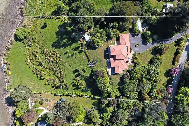 Photo of property in 112 Bronte Road East, Bronte, Upper Moutere, 7173