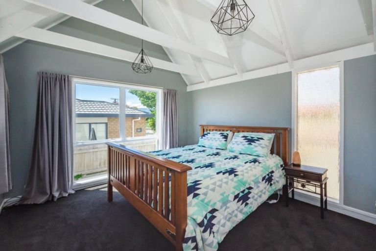 Photo of property in 13 Walton Road, Paraparaumu Beach, Paraparaumu, 5032
