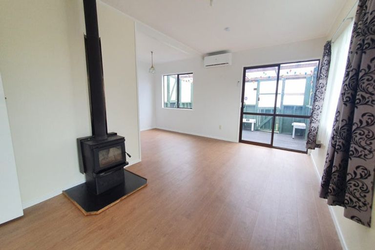 Photo of property in 488 Swanson Road, Ranui, Auckland, 0612