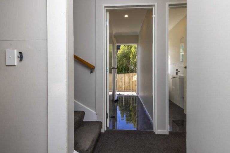 Photo of property in 43 Kaitawa Crescent, Paraparaumu, 5032