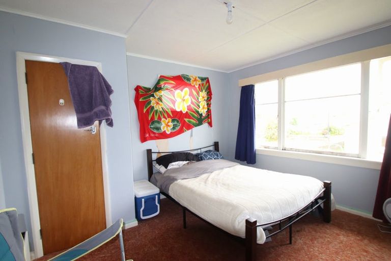 Photo of property in 22 Stanners Street, Eltham, 4322