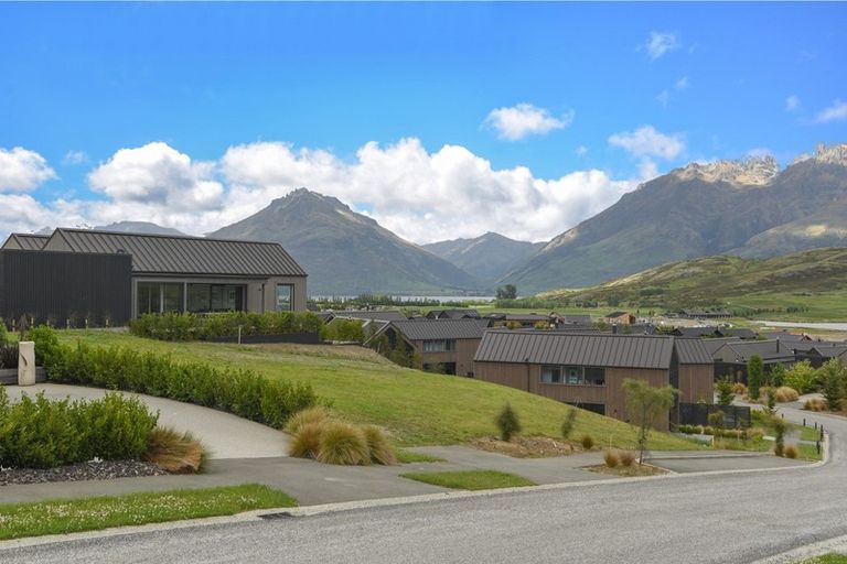 Photo of property in 23 Falconer Rise, Jacks Point, Queenstown, 9371