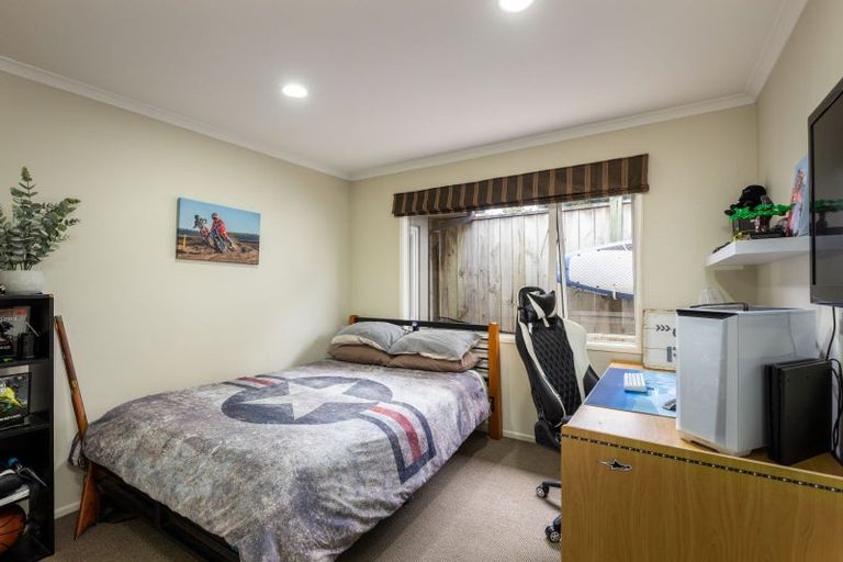 Photo of property in 71 Karamea Street, Whalers Gate, New Plymouth, 4310