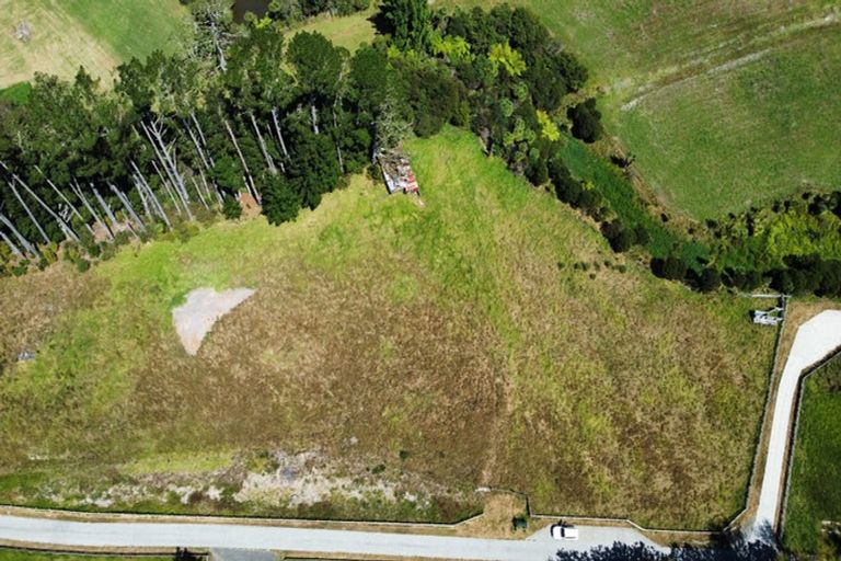 Photo of property in 631b Dairy Flat Highway, Dairy Flat, 0792