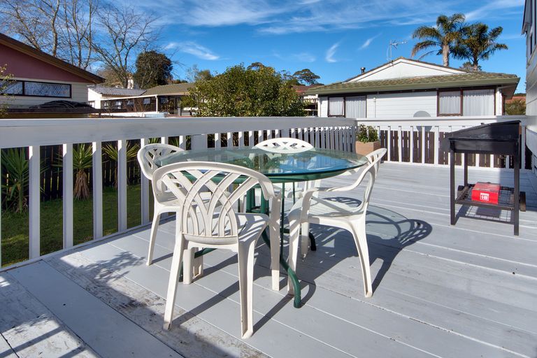 Photo of property in 2/38 Borich Road, Sunnyvale, Auckland, 0612