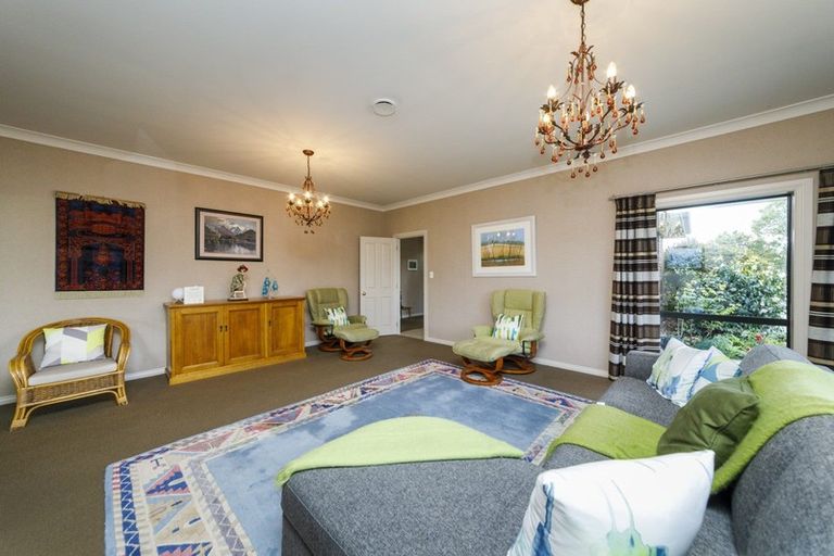 Photo of property in 1 Bushview Lane, Ashhurst, Palmerston North, 4470