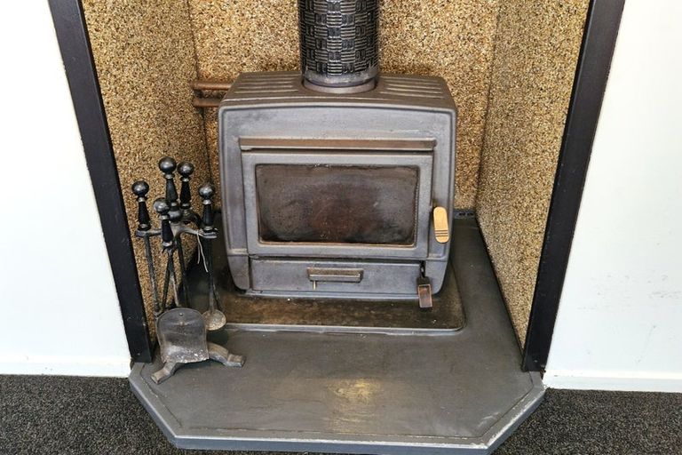 Photo of property in 16 Arnott Heights East, Greymouth, 7805