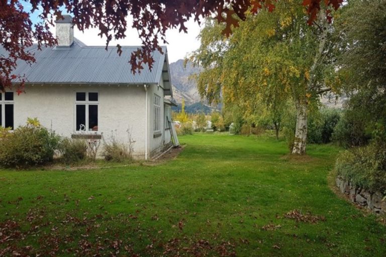 Photo of property in 481 Camp Hill Road, Hawea Flat, Wanaka, 9382