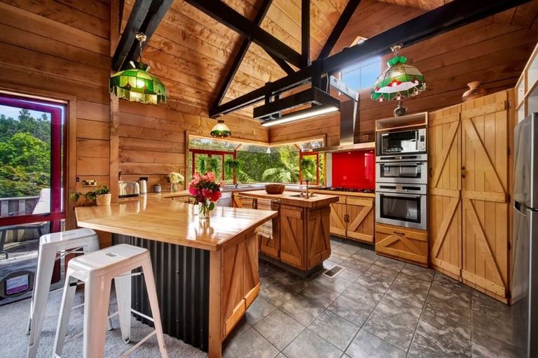 Photo of property in 22b Sequoia Grove, Merrilands, New Plymouth, 4312