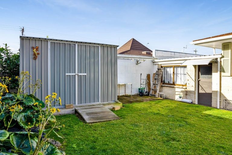 Photo of property in 4 Warkworth Grove, Bell Block, New Plymouth, 4312