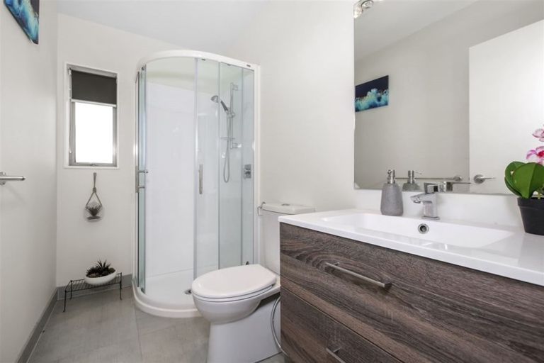 Photo of property in 33 Bukem Place, Favona, Auckland, 2024