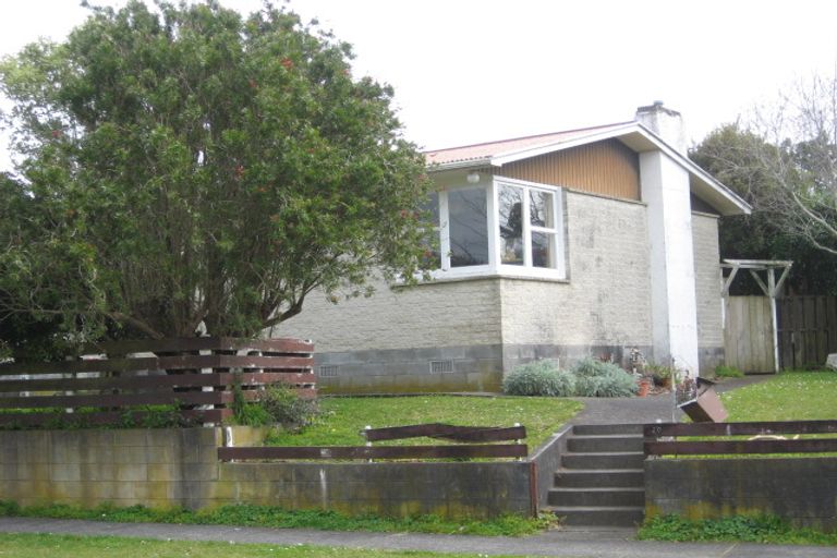 Photo of property in 20 Carlton Terrace, Westown, New Plymouth, 4310
