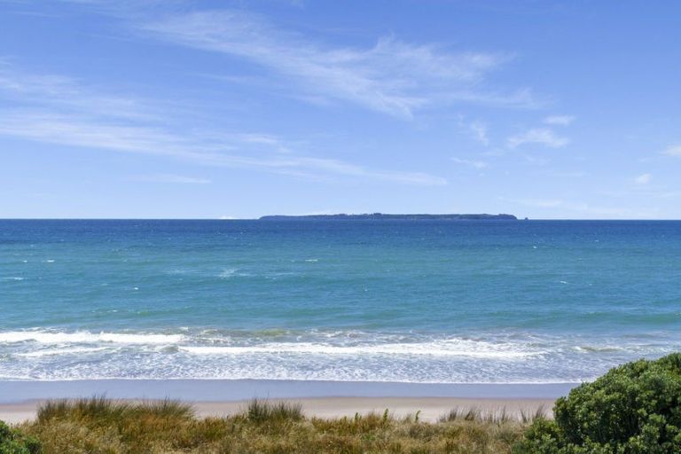 Photo of property in 67 Karewa Parade, Papamoa Beach, Papamoa, 3118