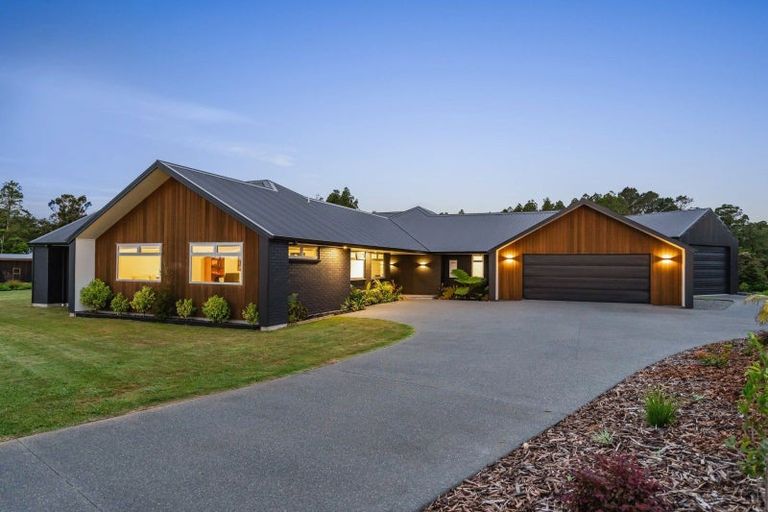 Photo of property in 140 Karanui Road, Te Kamo, Kamo, 0185