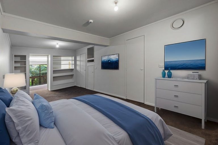 Photo of property in 37 York Road, Titirangi, Auckland, 0604