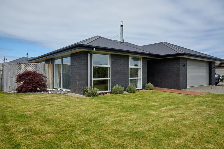 Photo of property in 2 Pukeko Place, Kaikoura, 7300