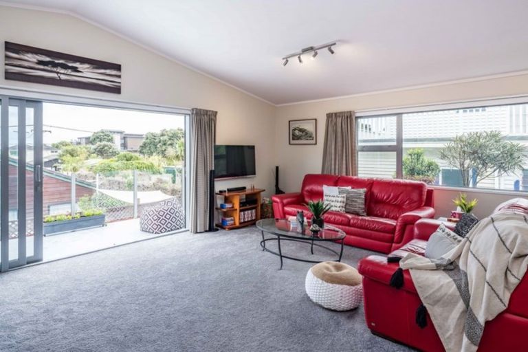 Photo of property in 93b The Esplanade, Raumati South, Paraparaumu, 5032