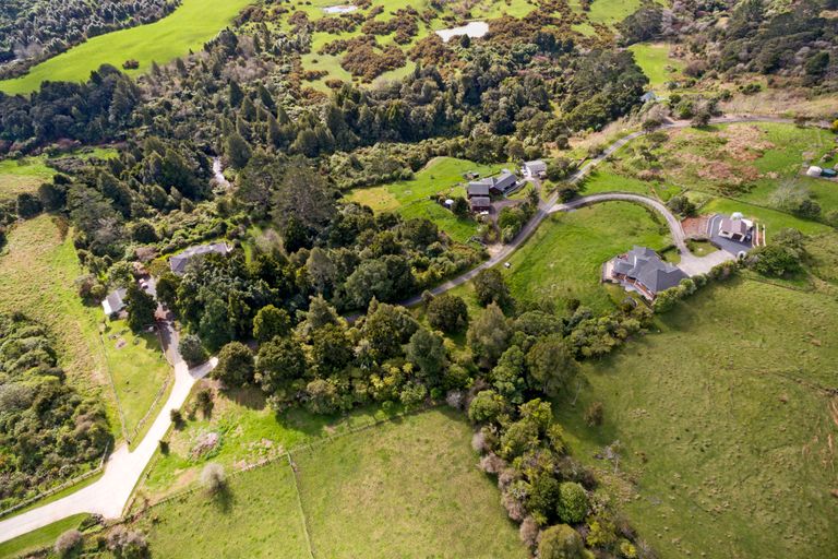 Photo of property in 159d Portsmouth Road, Bombay, 2675