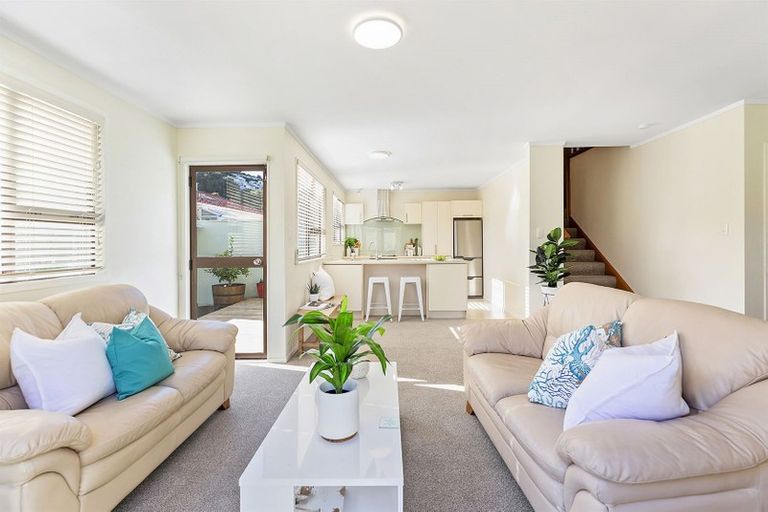 Photo of property in 20b Acheron Road, Paremata, Porirua, 5026