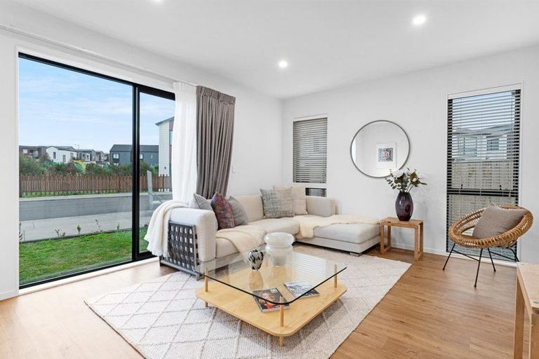 Photo of property in 3 Hato Road, Hobsonville, Auckland, 0616