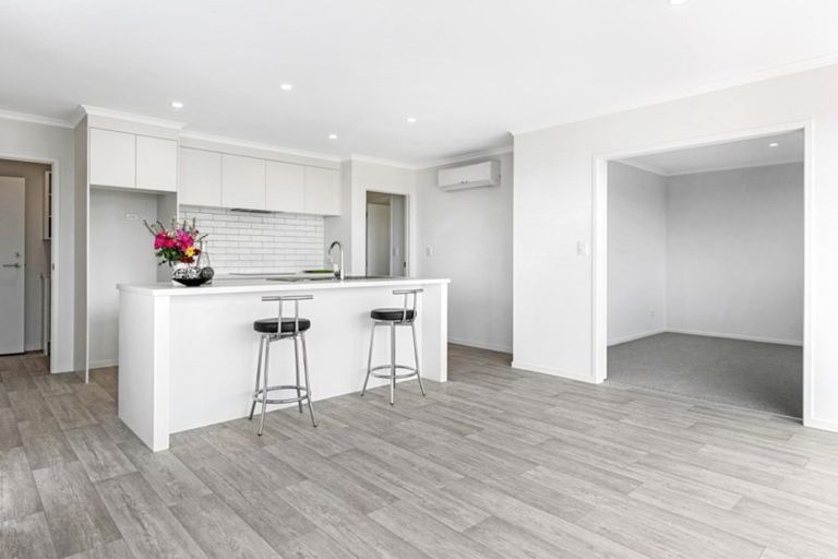 Photo of property in 82 Bert Wall Drive, Omokoroa, 3114