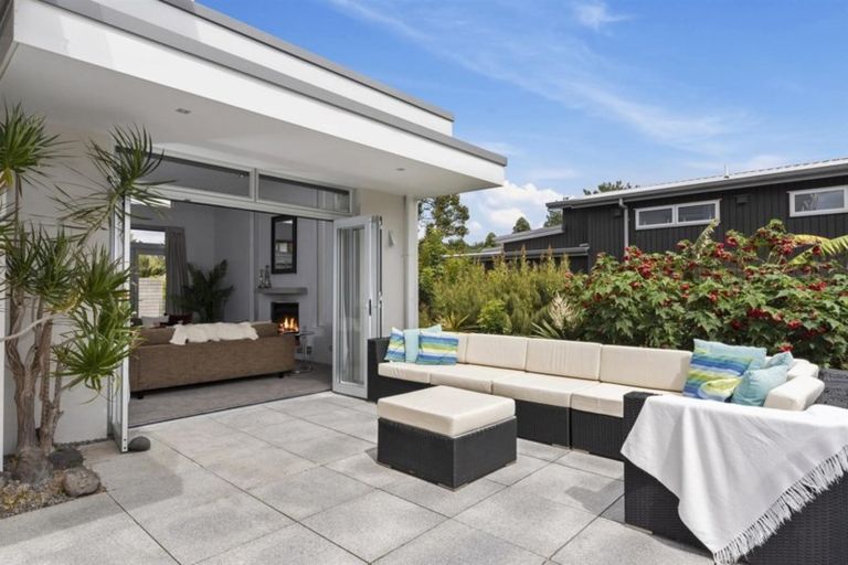 Photo of property in 50 Aberdeen Road, Campbells Bay, Auckland, 0620