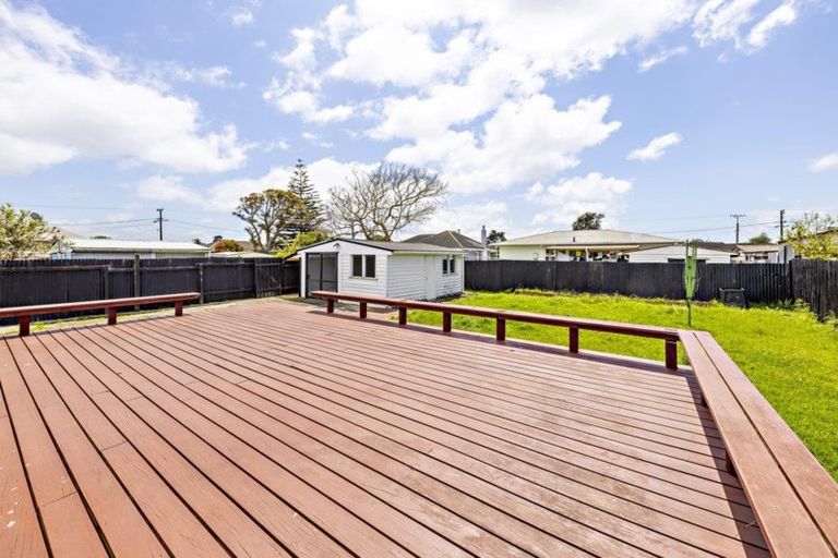 Photo of property in 13 Steven Street, Mangere East, Auckland, 2024