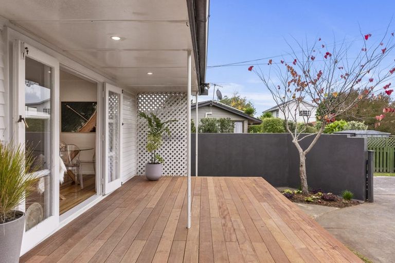 Photo of property in 1/104 Beach Road, Pahurehure, Papakura, 2113