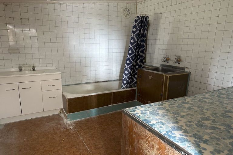 Photo of property in 864 Bluff Highway, Woodend, Invercargill, 9877