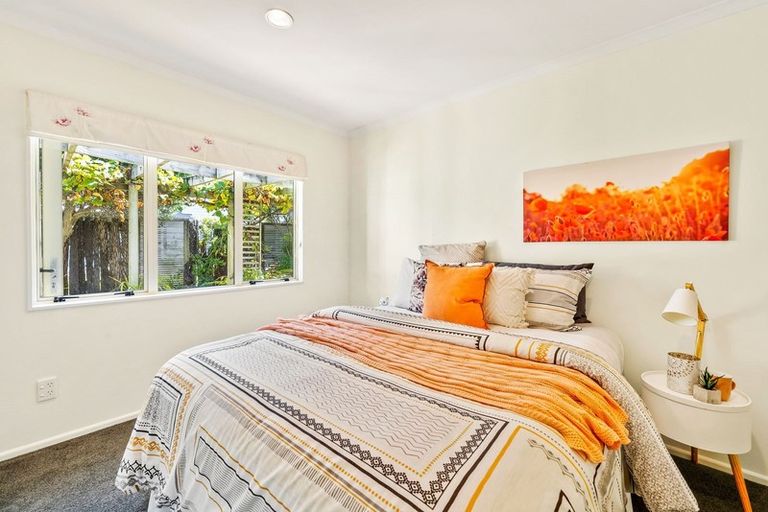 Photo of property in 11 Avion Terrace, Raumati Beach, Paraparaumu, 5032