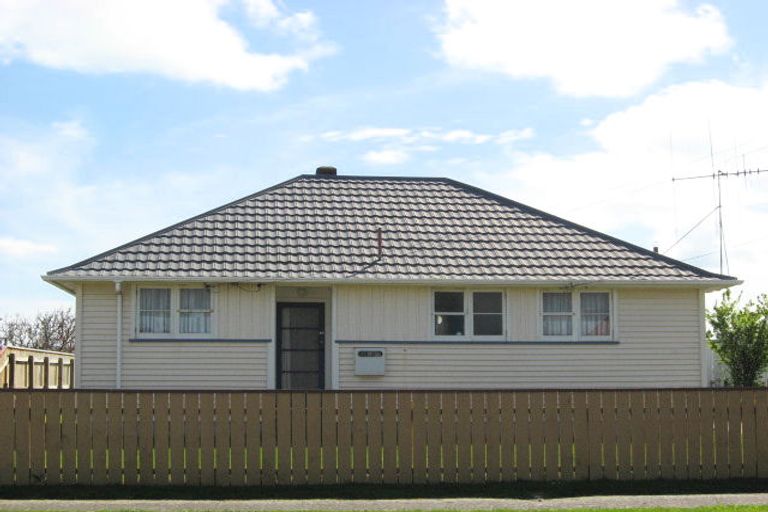 Photo of property in 4 Maire Street, Gonville, Whanganui, 4501