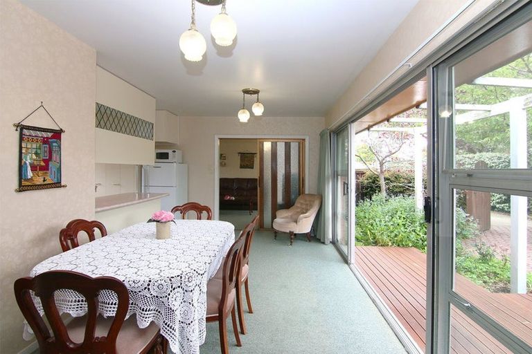 Photo of property in 28 Claridges Road, Casebrook, Christchurch, 8051