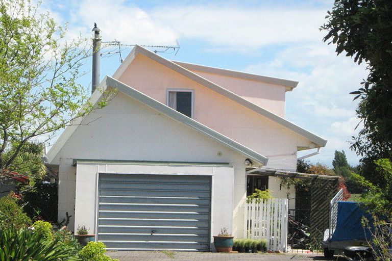 Photo of property in 73 Park Terrace, Waikuku Beach, 7473