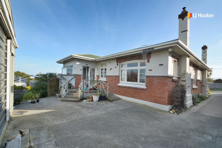 Photo of property in 97 Tomahawk Road, Andersons Bay, Dunedin, 9013