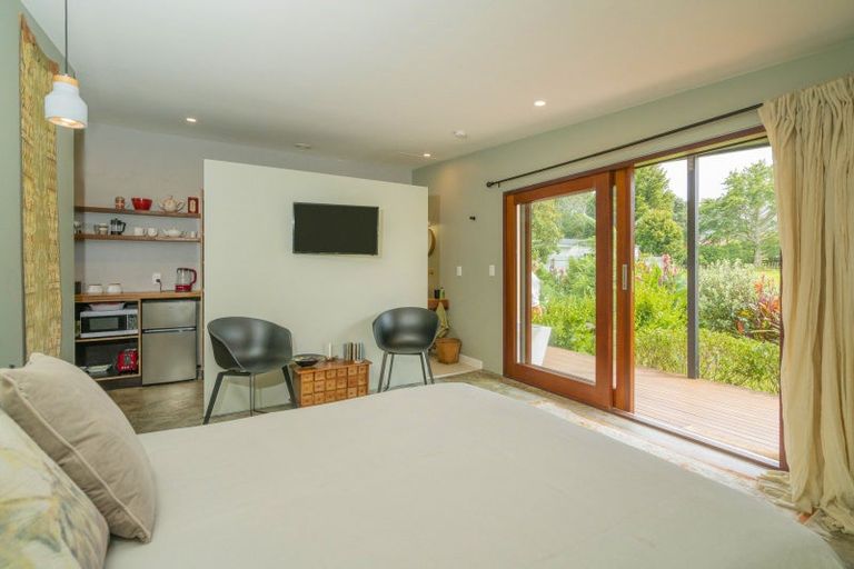 Photo of property in 40 Victoria Street, Coromandel, 3506