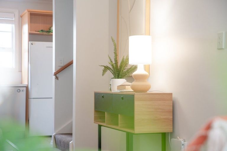 Photo of property in 12b Glenmore Street, Thorndon, Wellington, 6011