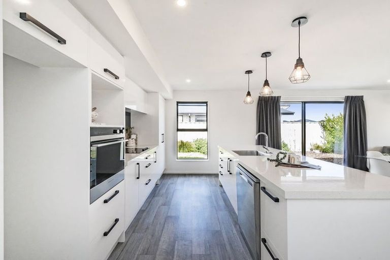 Photo of property in 92 Ridgeway Avenue, Rolleston, 7615