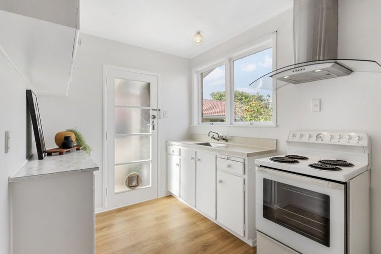 Photo of property in 1/133 Titirangi Road, New Lynn, Auckland, 0600