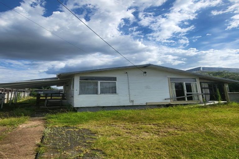 Photo of property in 12 Brains Road, Kelston, Auckland, 0602