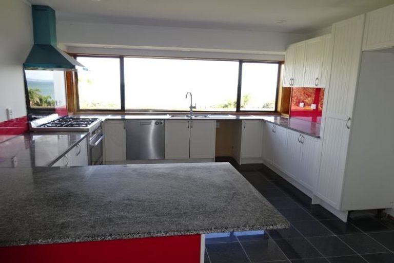 Photo of property in 886 Whangaparaoa Road, Manly, Whangaparaoa, 0930