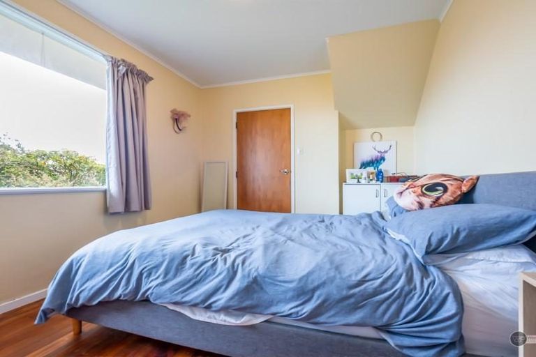 Photo of property in 23 Bushey Way, Maungaraki, Lower Hutt, 5010