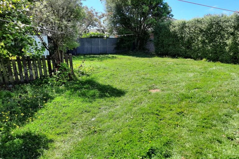 Photo of property in 2/5 Daniels Road, Redwood, Christchurch, 8051