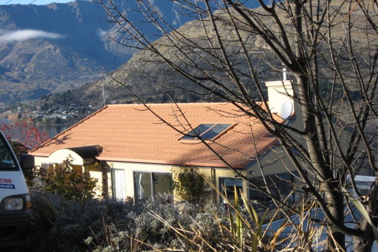 Photo of property in 42 Andrews Road, Queenstown, 9300