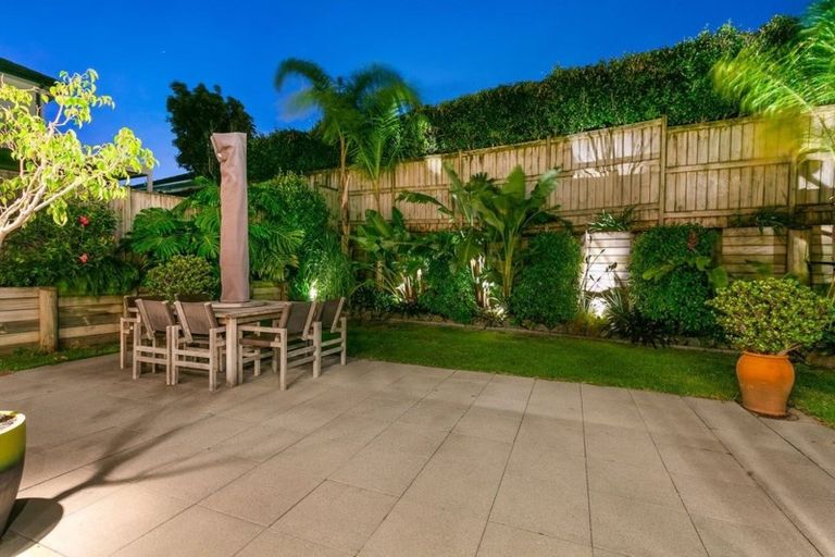 Photo of property in 57 Laurel Oak Drive, Schnapper Rock, Auckland, 0632