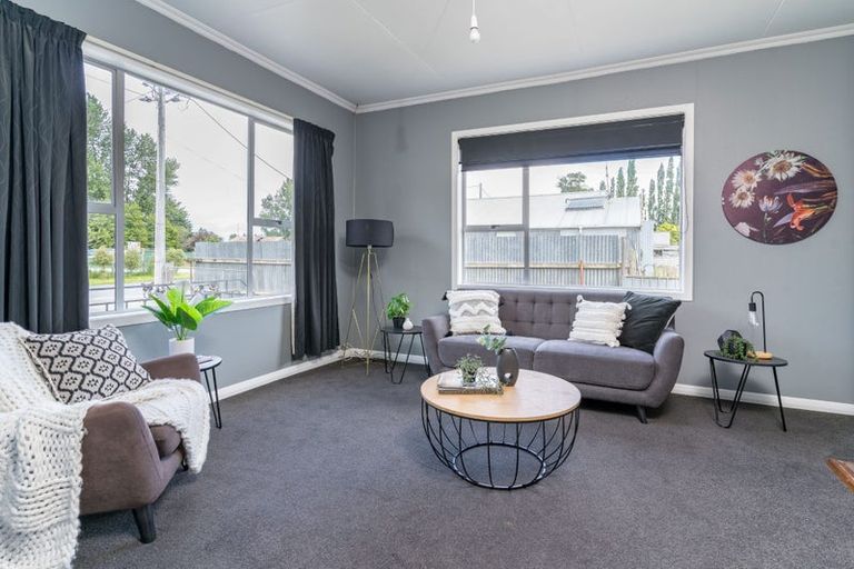 Photo of property in 8 Mill Street, Milton, 9220